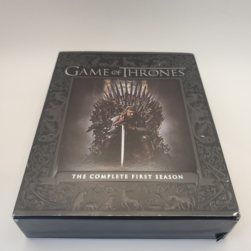 Game of Thrones The Complete First 1st Season Blu-ray 5-Disc Set